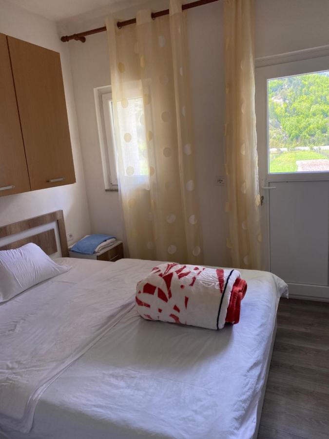 ולבונה Guesthouse Skender Selimaj מראה חיצוני תמונה
